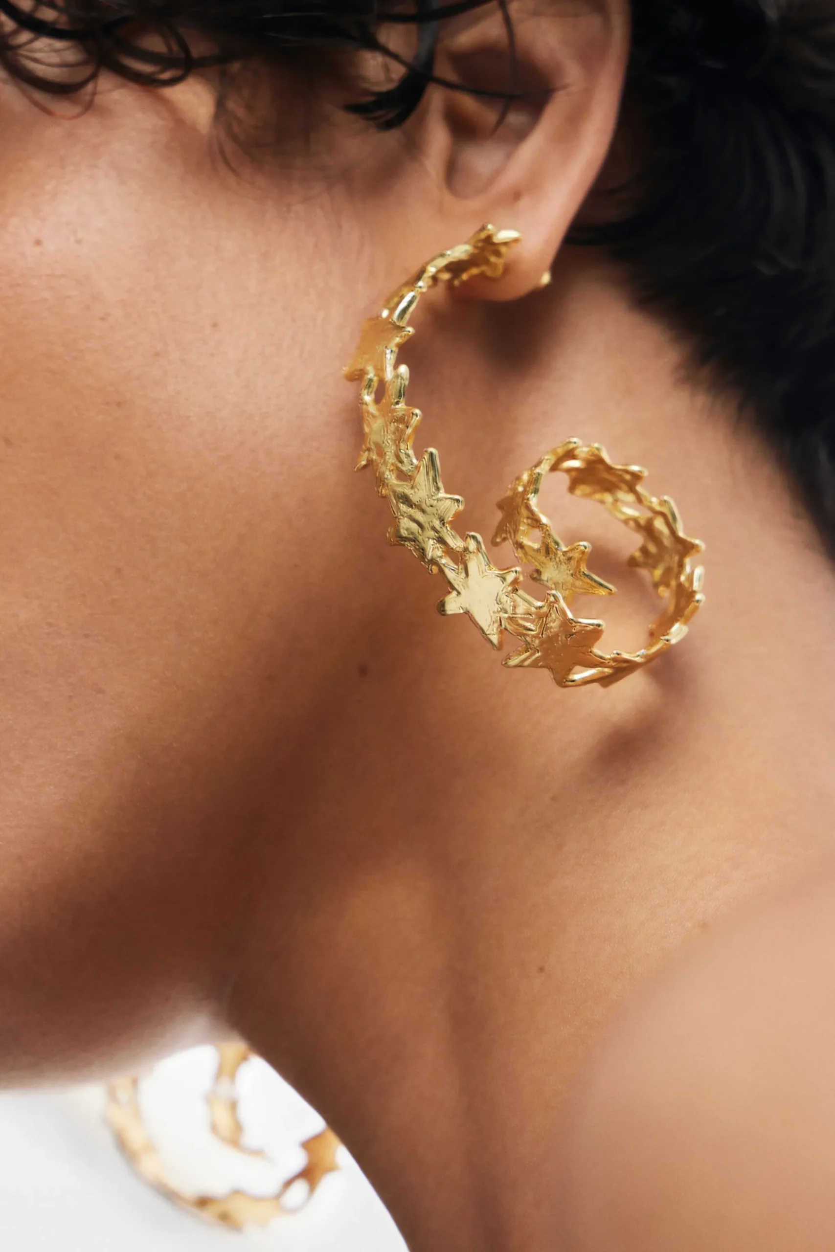 Joyería-Desigual Pendientes espiral estrellas baño oro Zalio